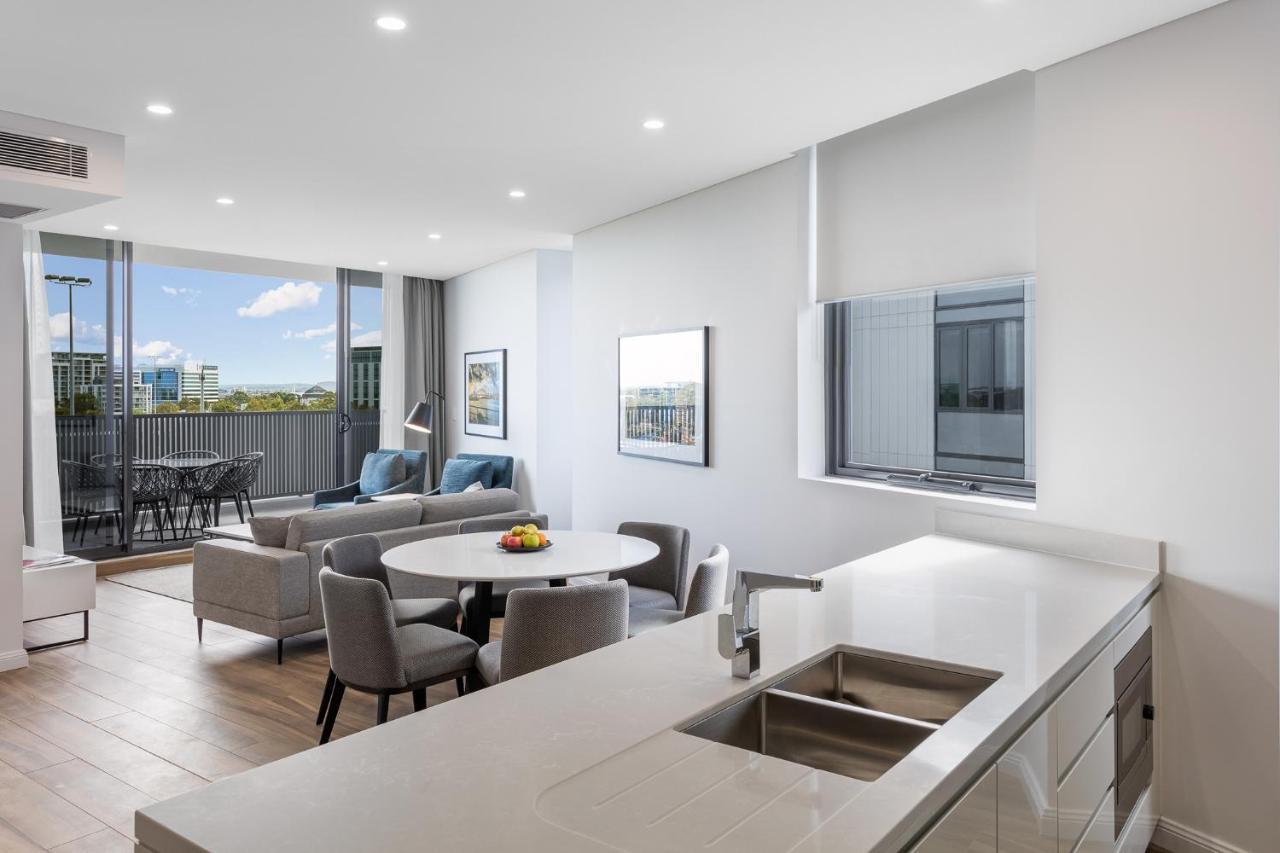 Meriton Suites Coward Street, Mascot Sydney Eksteriør billede The interior of a typical apartment