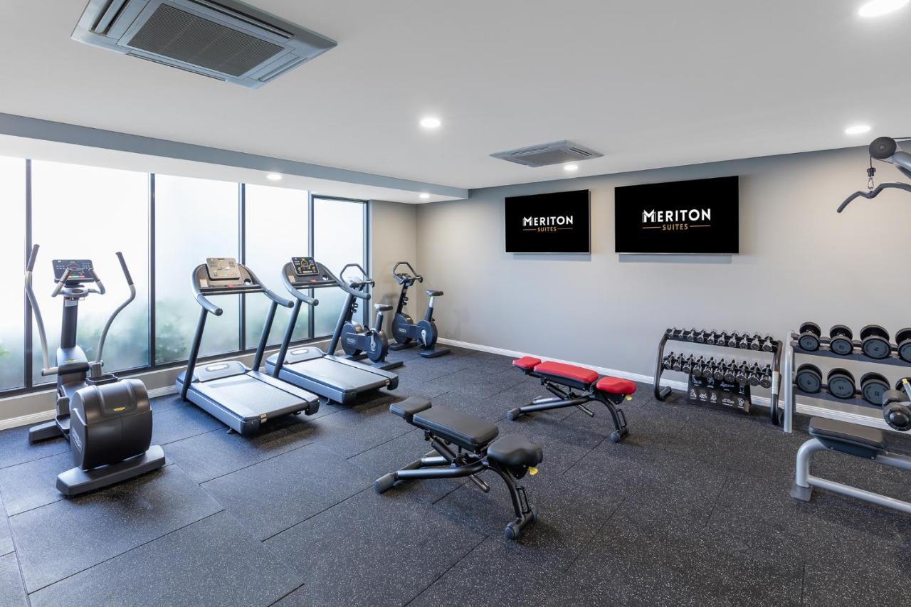Meriton Suites Coward Street, Mascot Sydney Eksteriør billede The gym at the hotel