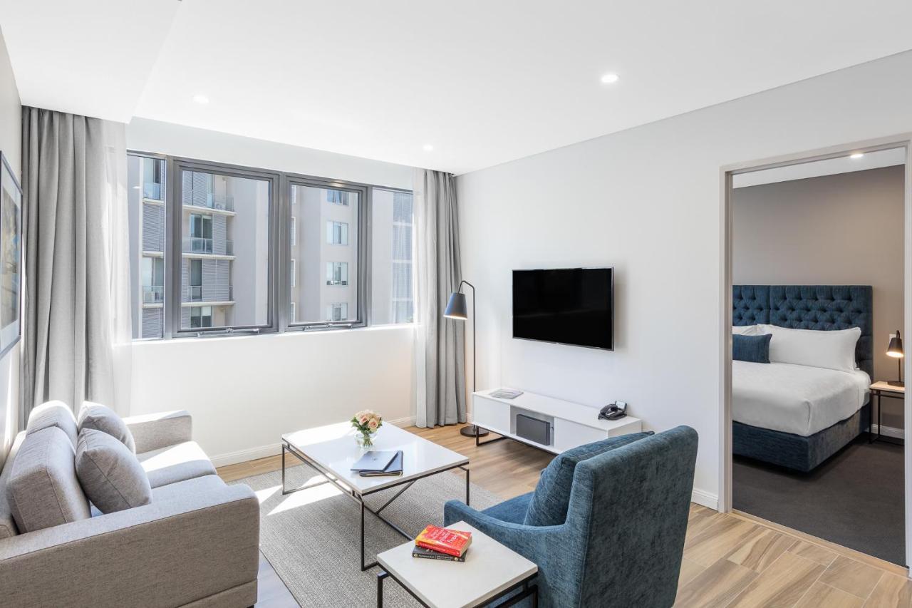 Meriton Suites Coward Street, Mascot Sydney Eksteriør billede A two-bedroom apartment at the hotel